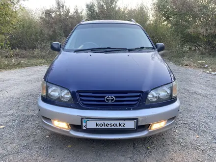 Toyota Ipsum 1996 года за 3 150 000 тг. в Усть-Каменогорск