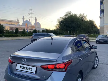 Hyundai Accent 2019 года за 7 150 000 тг. в Шымкент – фото 2