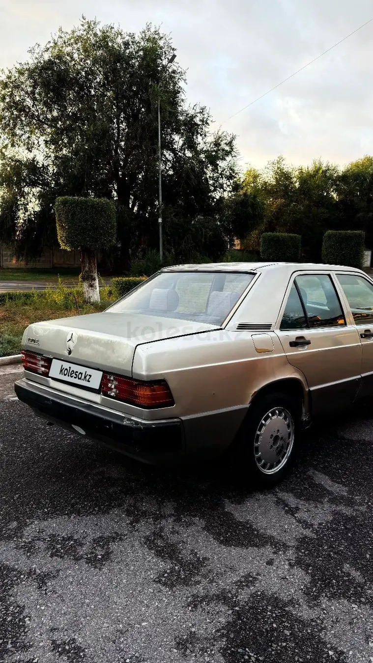 Mercedes-Benz 190, 1989
