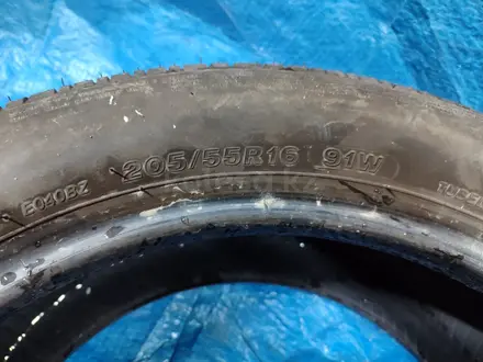 Резина комплект лето 205*55*16 Bridgestone б у оригинал из Японии. за 80 000 тг. в Караганда – фото 3