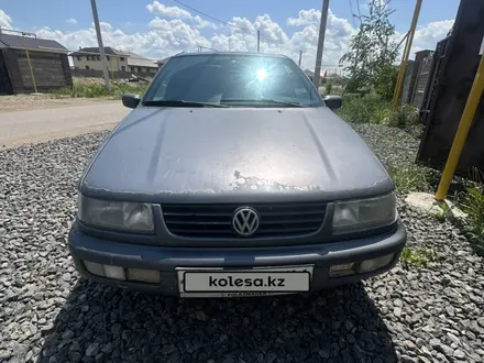 Volkswagen Passat 1995 года за 990 990 тг. в Астана – фото 4