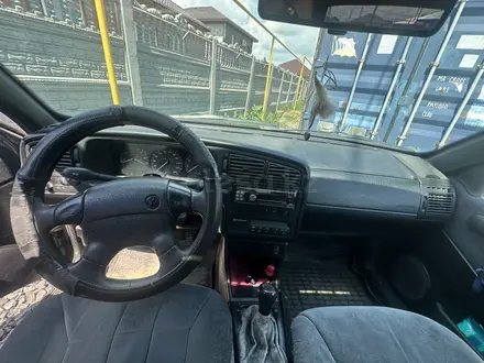 Volkswagen Passat 1995 года за 990 990 тг. в Астана – фото 5