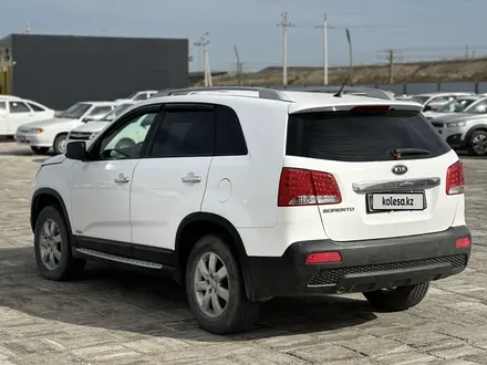 Kia Sorento 2010 года за 6 300 000 тг. в Атырау – фото 3