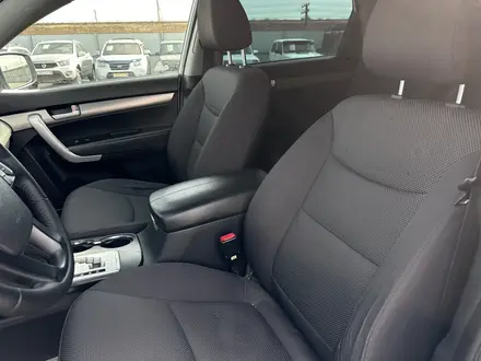 Kia Sorento 2010 года за 6 300 000 тг. в Атырау – фото 10