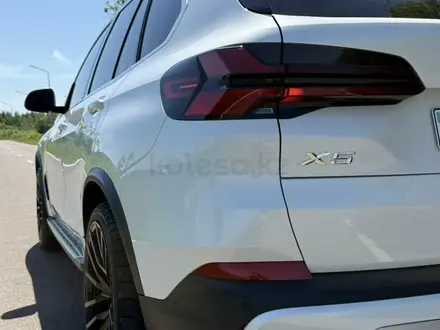 BMW X5 2025 года за 44 900 000 тг. в Астана – фото 16