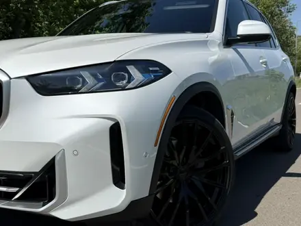 BMW X5 2025 года за 44 900 000 тг. в Астана – фото 3