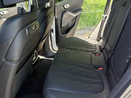 BMW X5 2025 года за 44 900 000 тг. в Астана – фото 23