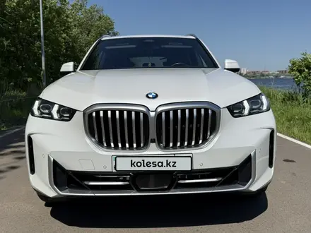 BMW X5 2025 года за 44 900 000 тг. в Астана – фото 5