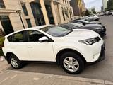 Toyota RAV4 2015 годаүшін9 700 000 тг. в Астана – фото 2