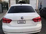 Volkswagen Passat 2012 года за 4 000 000 тг. в Актобе – фото 5