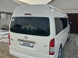 Toyota Hiace 2016 года за 17 000 000 тг. в Атырау – фото 4