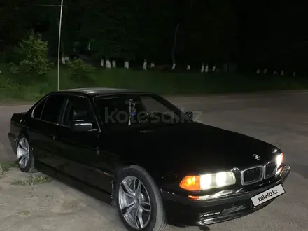 BMW 728 1995 года за 2 850 000 тг. в Алматы