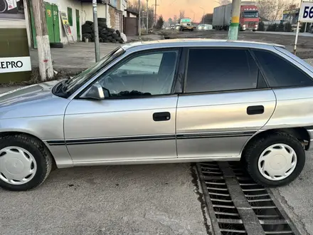 Opel Astra 1993 года за 1 200 000 тг. в Сарыагаш – фото 3