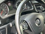 Volkswagen Touareg 2011 года за 10 500 000 тг. в Алматы – фото 5