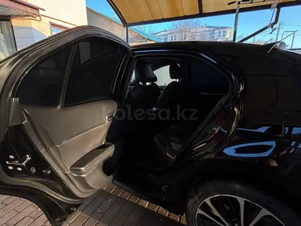 Toyota Camry 2019 года за 7 200 000 тг. в Уральск – фото 8