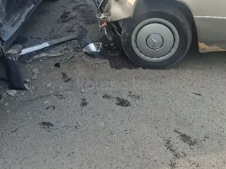 Mercedes-Benz E 230 1991 года за 500 000 тг. в Алматы – фото 3