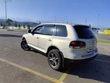 Volkswagen Touareg 2007 года за 5 000 000 тг. в Алматы – фото 4