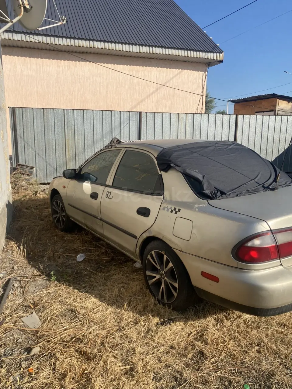 Mazda 323, 1997