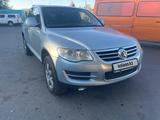 Volkswagen Touareg 2008 годаfor6 700 000 тг. в Талдыкорган