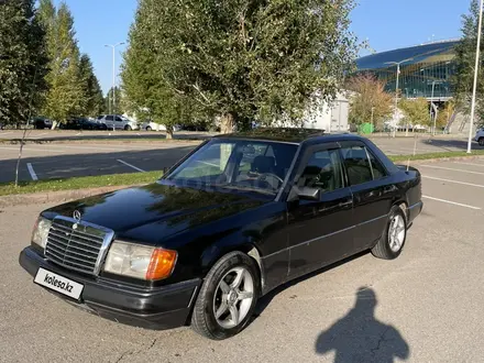 Mercedes-Benz E 220 1993 года за 2 500 000 тг. в Алматы – фото 9