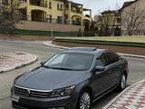 Volkswagen Passat 2017 года за 6 200 000 тг. в Актау – фото 2