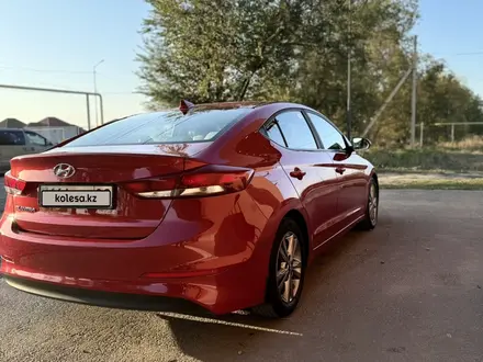 Hyundai Elantra 2017 года за 6 200 000 тг. в Алматы – фото 3