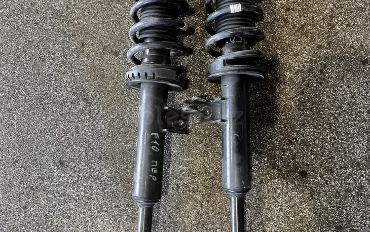 Амортизаторы перед f10 за 100 000 тг. в Алматы