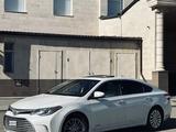 Toyota Avalon 2014 года за 7 200 000 тг. в Актобе