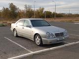 Mercedes-Benz E 230 1997 года за 2 750 000 тг. в Байконыр – фото 4