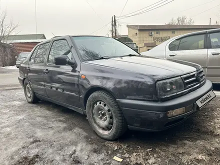 Volkswagen Vento 1993 года за 2 350 000 тг. в Алматы – фото 6