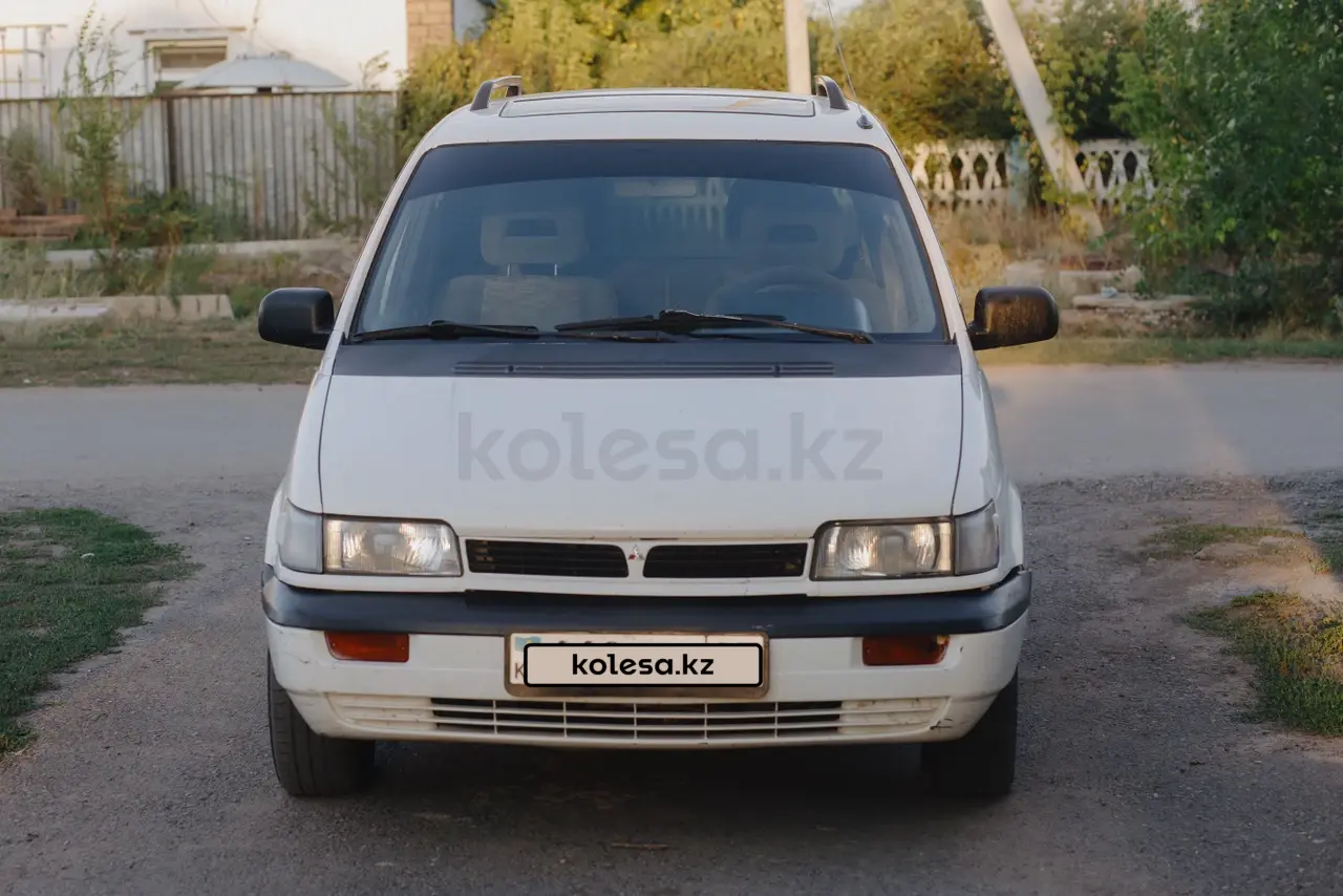 Mitsubishi Space Runner, 1994