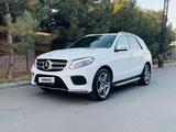 Mercedes-Benz GLE 400 2017 годаfor17 500 000 тг. в Алматы – фото 2