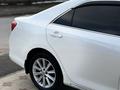 Toyota Camry 2014 года за 9 150 000 тг. в Шымкент – фото 2