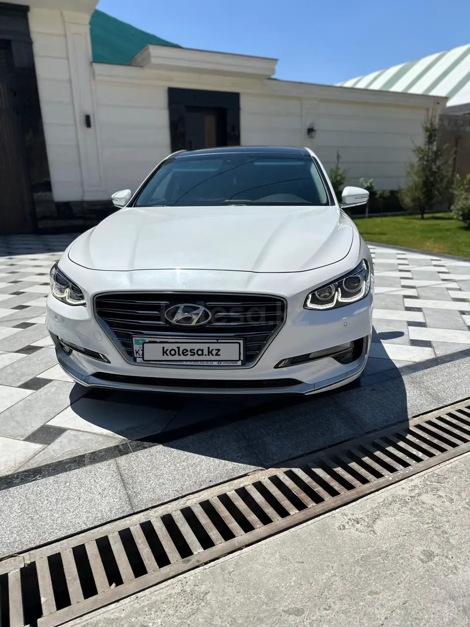Hyundai Grandeur, 2016