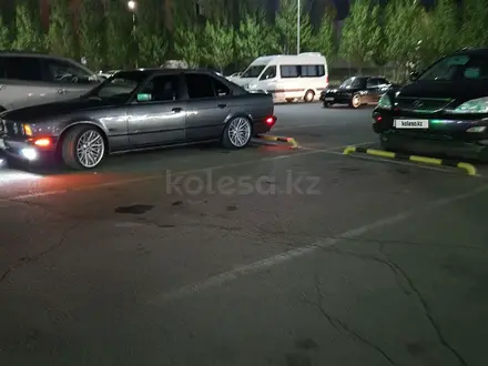 BMW 520 1989 года за 2 000 000 тг. в Астана