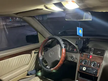 Mercedes-Benz C 280 1993 года за 2 300 000 тг. в Шаульдер – фото 12