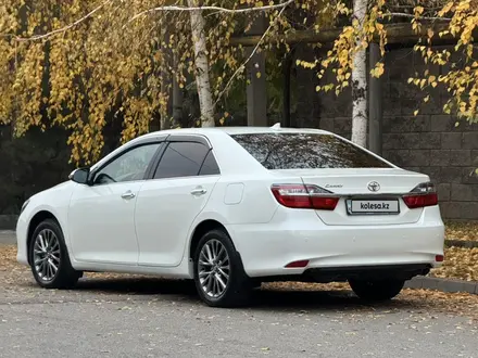 Toyota Camry 2017 года за 14 500 000 тг. в Алматы – фото 13