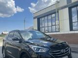 Hyundai Santa Fe 2017 года за 7 350 000 тг. в Уральск