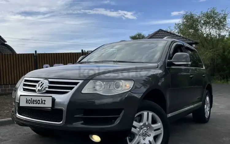 Volkswagen Touareg 2010 годаfor7 800 000 тг. в Шымкент