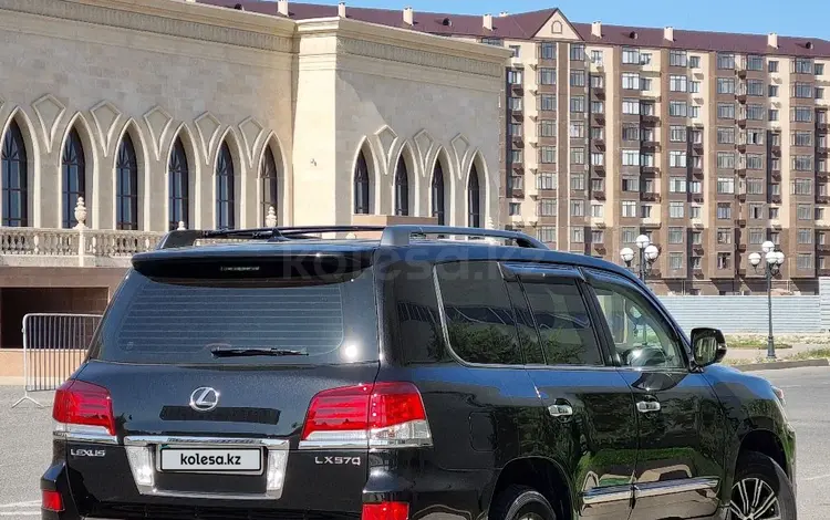 Lexus LX 570 2015 года за 31 000 000 тг. в Атырау
