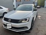 Volkswagen Jetta 2017 года за 6 600 000 тг. в Астана – фото 2
