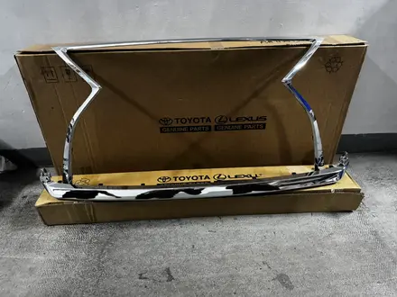 Молдинг решетки на Lexus RX за 40 000 тг. в Алматы