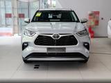 Toyota Highlander Prestige 2025 года за 28 250 000 тг. в Алматы – фото 2