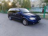 Kia Carnival 2004 года за 3 200 000 тг. в Кызылорда – фото 4