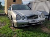 Mercedes-Benz E 200 2001 года за 3 100 000 тг. в Петропавловск