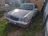 Mercedes-Benz E 200 2001 годаүшін3 100 000 тг. в Петропавловск – фото 3
