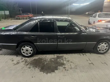 Mercedes-Benz E 260 1990 года за 700 000 тг. в Алматы – фото 4