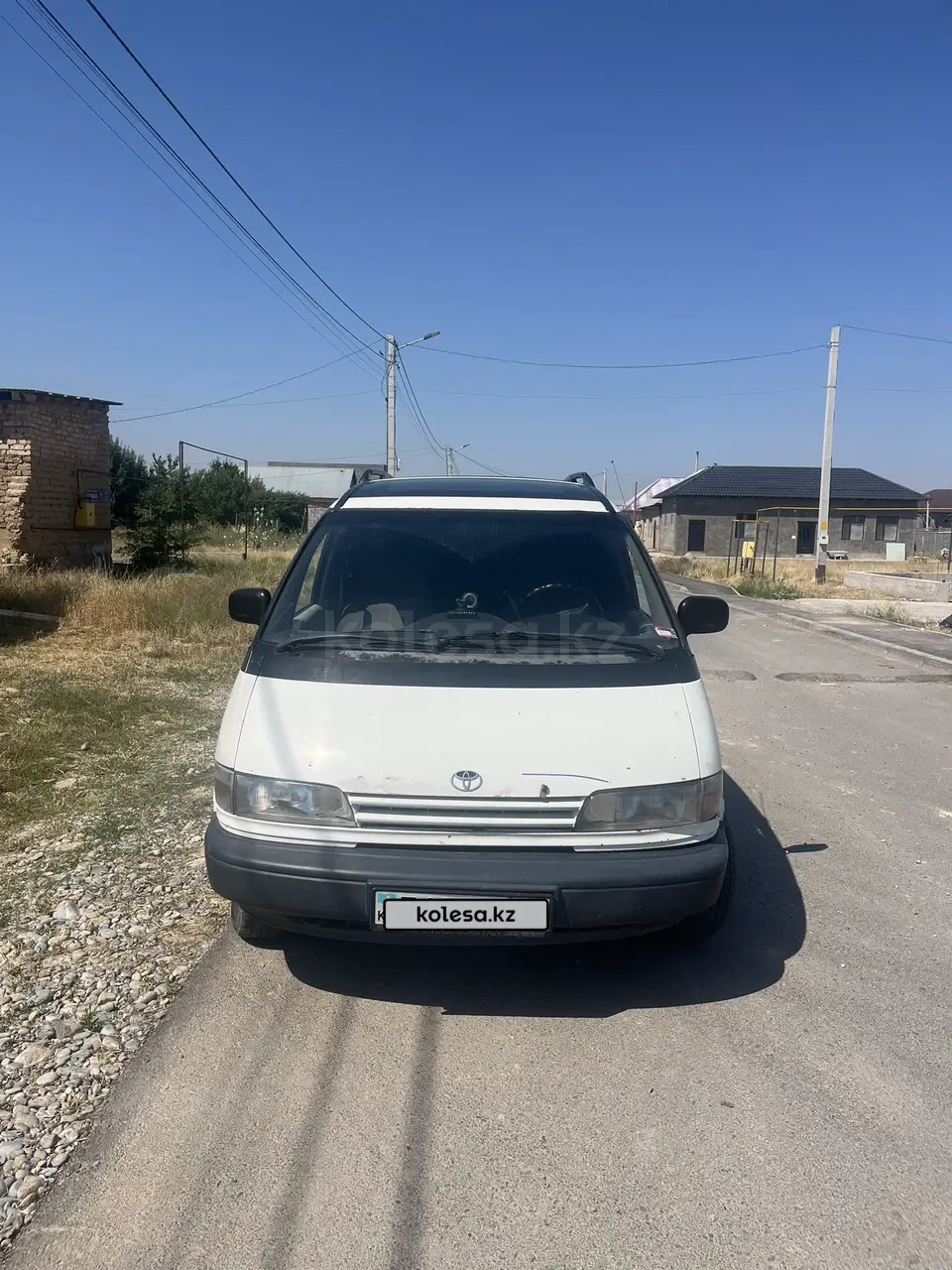 Toyota Previa, 1990