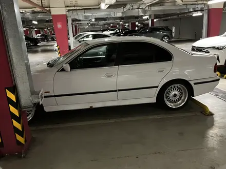 BMW 528 1997 года за 2 450 000 тг. в Алматы – фото 6