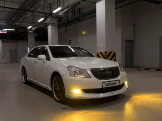 Toyota Crown Majesta, 2010